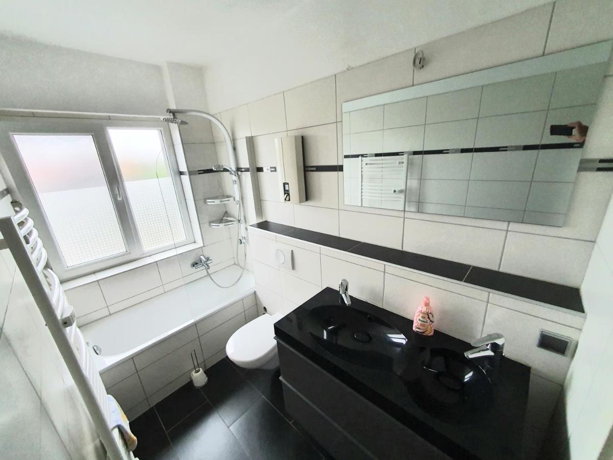 Pottmensch Oberhausen 3 Schlafzimmer Екстериор снимка